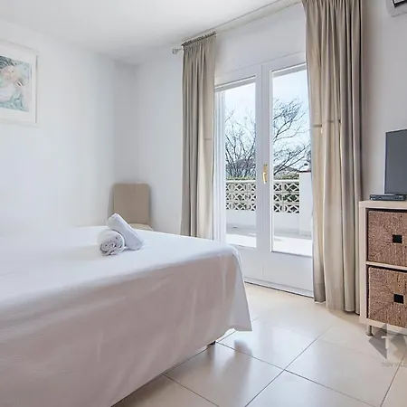 Villa 50m From The In Cambrils, Tarracohomes