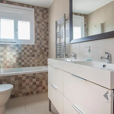 Villa 50m From The In Cambrils, Tarracohomes Marina