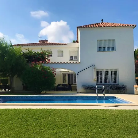 50m From The In Cambrils, Tarracohomes Villa *